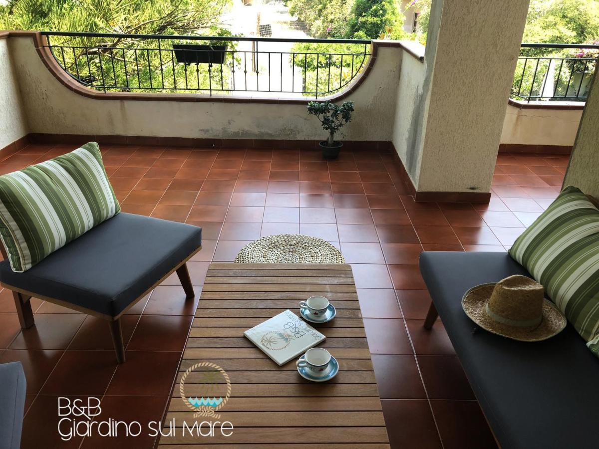 Giardino Sul Mare Bed & Breakfast ปัตตี ภายนอก รูปภาพ