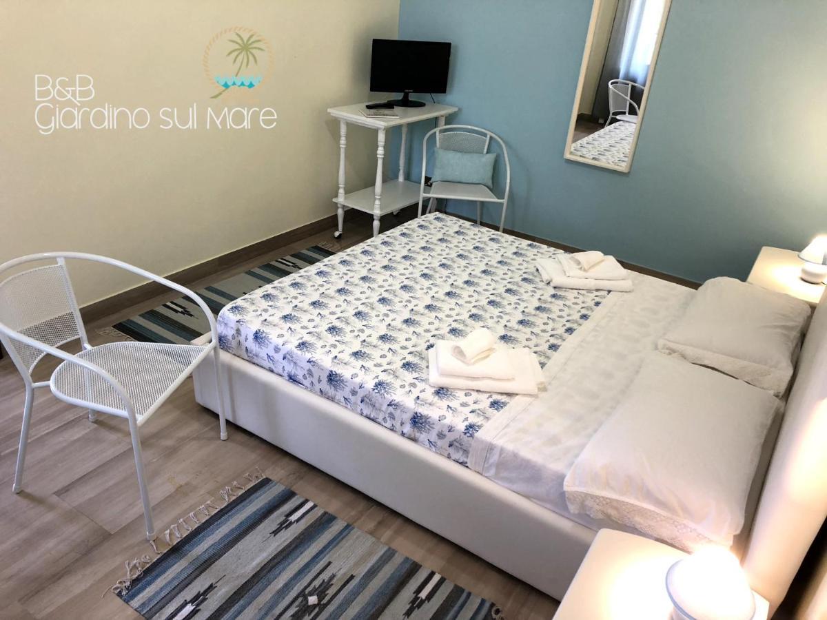 Giardino Sul Mare Bed & Breakfast ปัตตี ภายนอก รูปภาพ