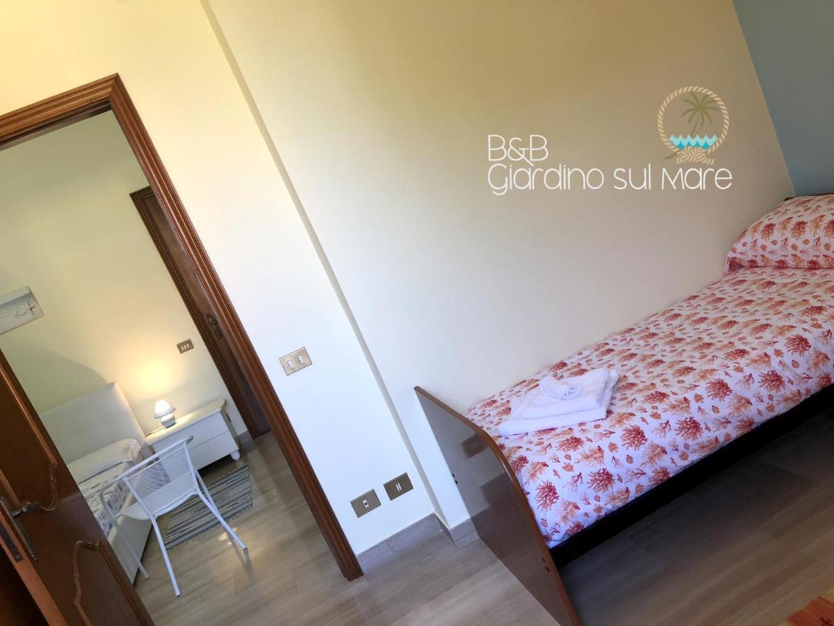 Giardino Sul Mare Bed & Breakfast ปัตตี ภายนอก รูปภาพ